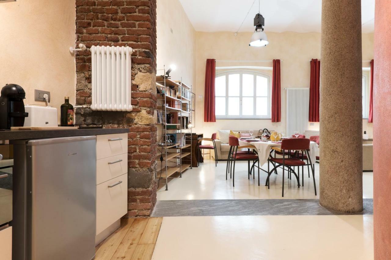 Luxury Apartments Fioravanti Milan Luaran gambar