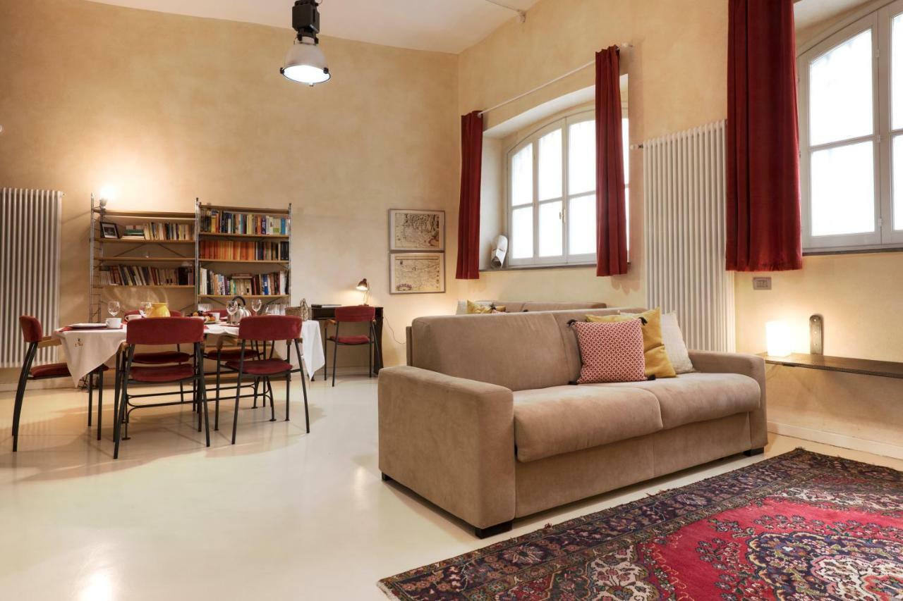 Luxury Apartments Fioravanti Milan Luaran gambar