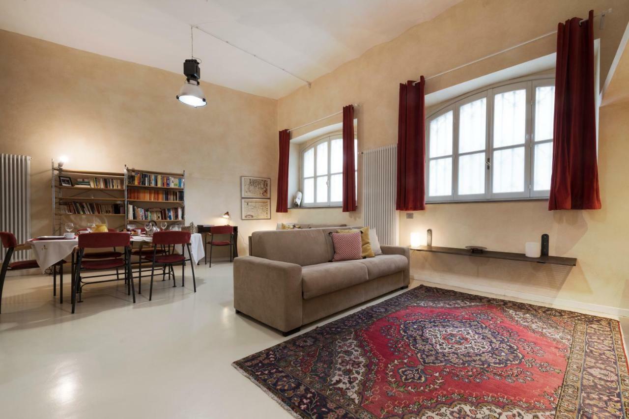 Luxury Apartments Fioravanti Milan Luaran gambar